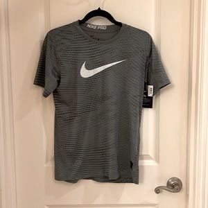 NWT Nike Dri Fit Shirt XL